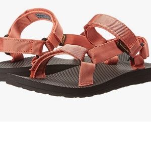 Teva Original Universal Adjustable Sandals Women's Sz 8 Dusty Rose